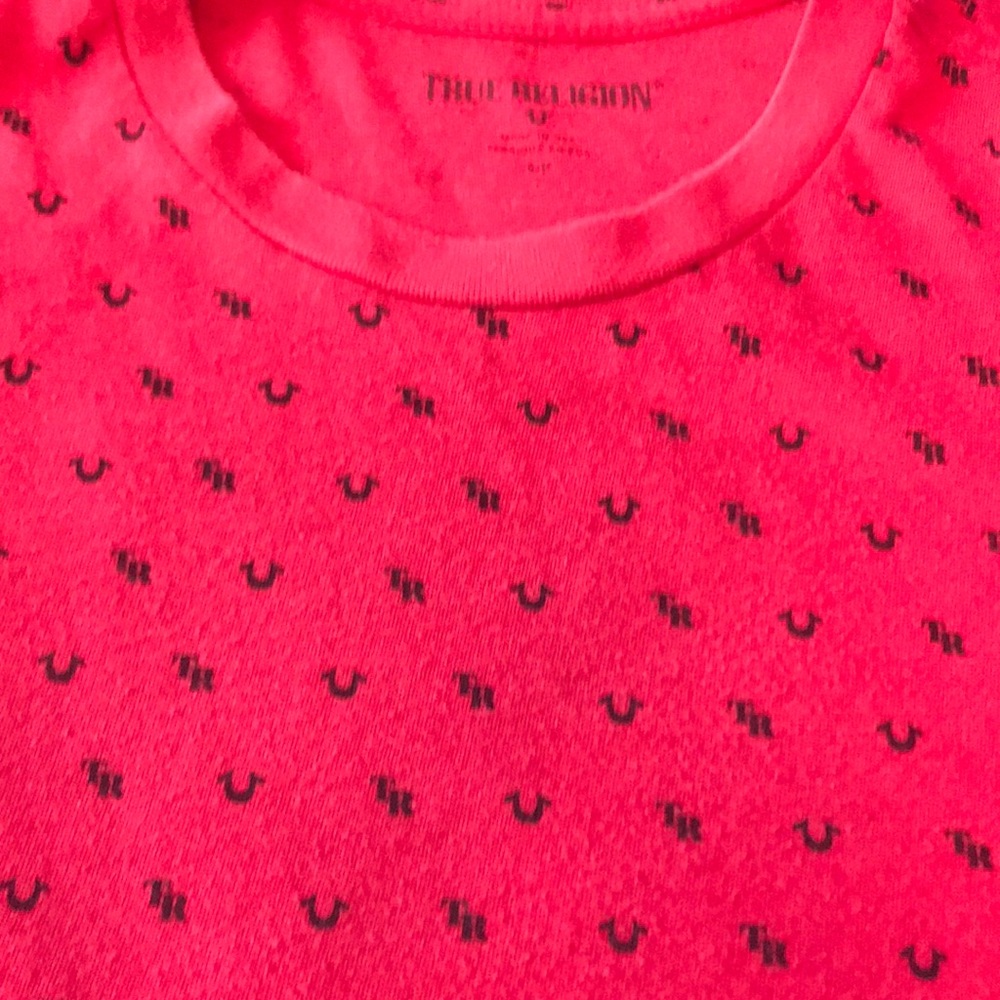 Red True Shirt - Picture 2 of 2
